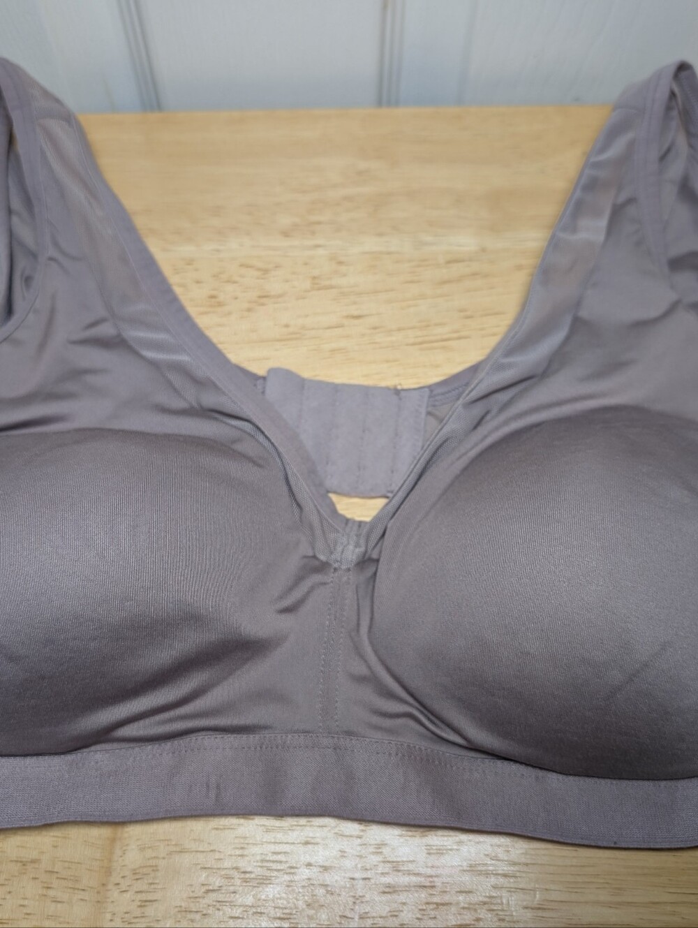 Warner's Bra Womens Size XL RM3451T Wireless Plunge Hook Back Molded Cups